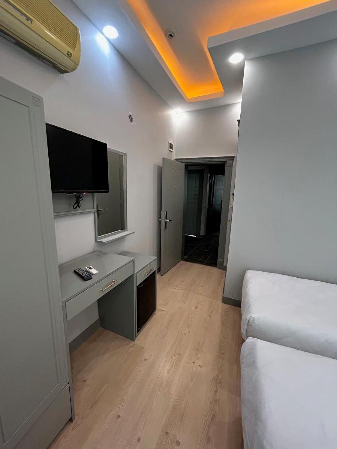 Crowned Plus Hotel イスタンブール エクステリア 写真