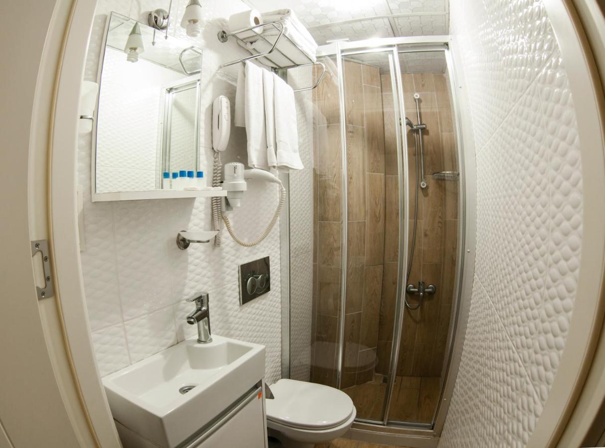 Crowned Plus Hotel イスタンブール エクステリア 写真