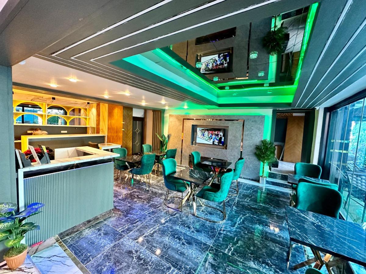 Crowned Plus Hotel イスタンブール エクステリア 写真